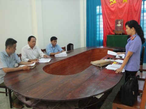  Đoàn kiểm sát tại làm việc tại xã Phú An, huyện Cai Lậy (Kiemsat.vn)