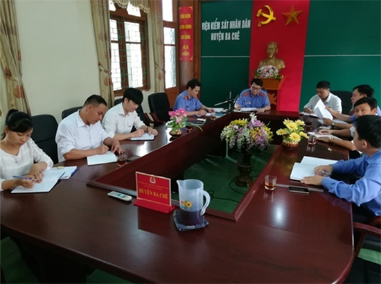 Cuộc họp rút kinh nghiệm phiên tòa giữa Tòa án và Viện kiểm sát huyện Ba Chẽ.
