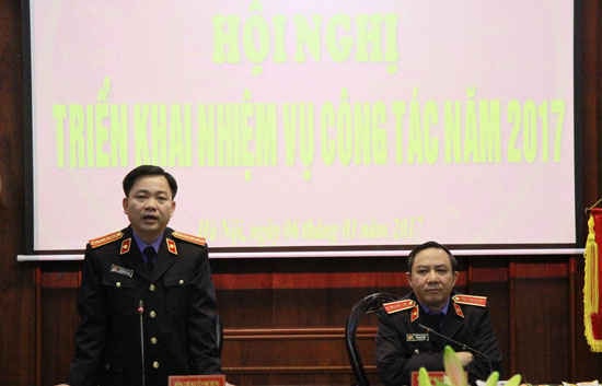Đồng chí Nguyễn Như Hùng, Tổng biên tập TCKS phát biểu tại hội nghị