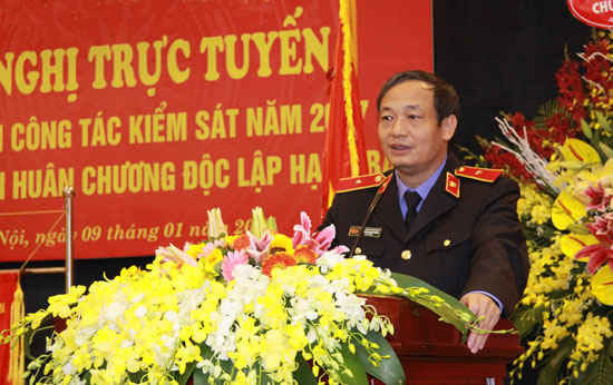 Đồng chí Nguyễn Quang Thành, Viện trưởng VKSND thành phố Hà Nội phát biểu tại hội nghị