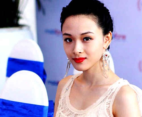 hoa-hau-phuong-nga-doi-dien-an-tu-chung-than
