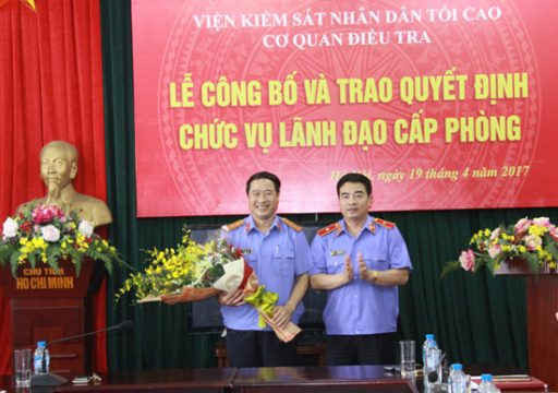 Thủ trưởng Cơ quan điều tra VKSND tối cao chúc mừng đồng chí Phan Duy Chiến