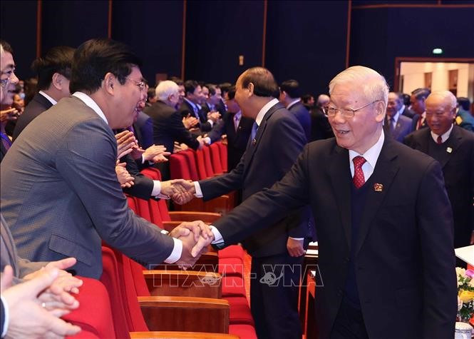 Tổng Bí thư, Chủ tịch nước Nguyễn Phú Trọng với các đại biểu tham dự Lễ kỷ niệm. Ảnh: Thống Nhất/ TTXVN