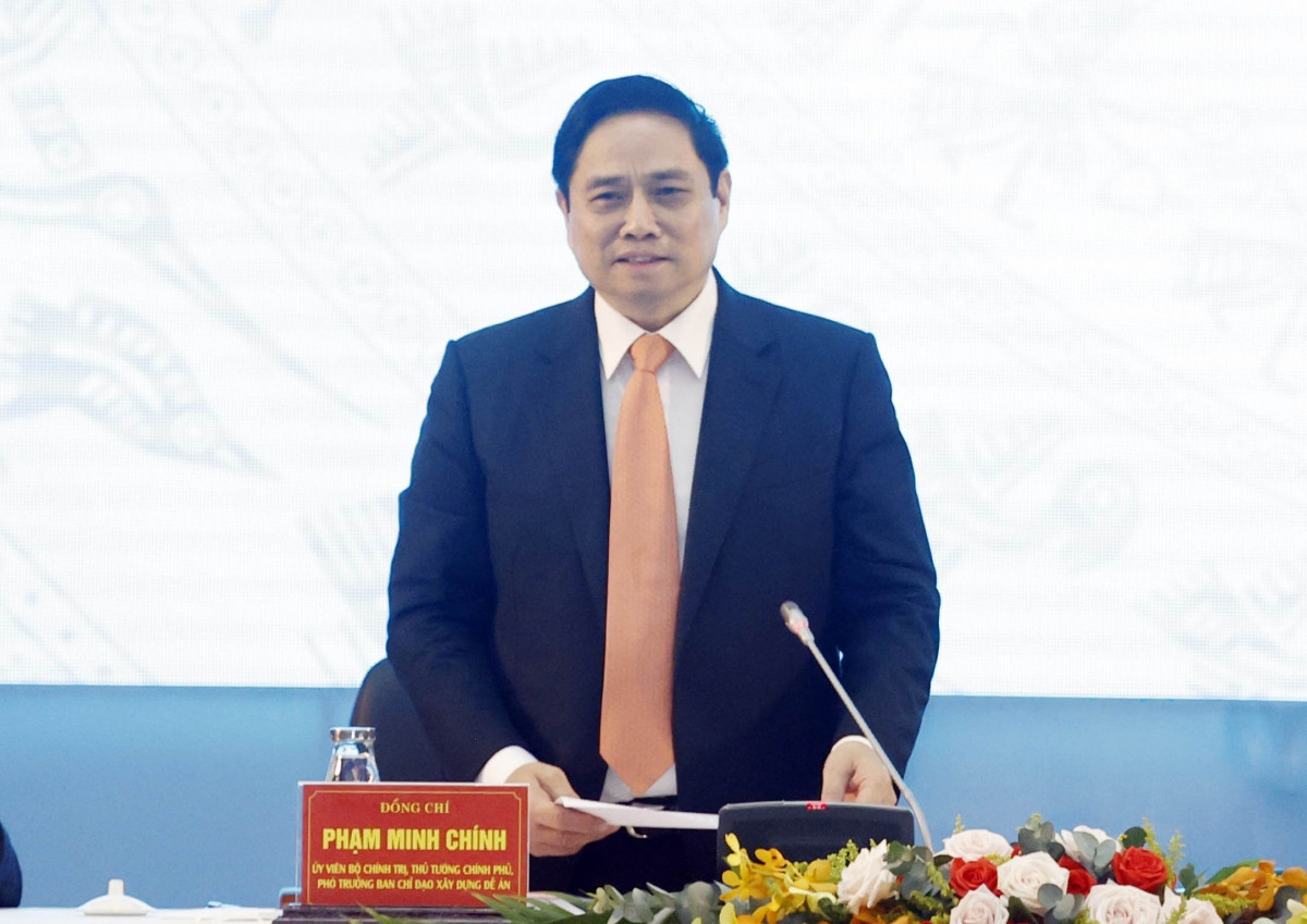 Thủ tướng Chính phủ Phạm Minh chính điều hành phần thảo luận tại hội thảo