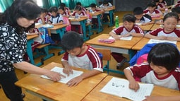 Lương giáo viên sẽ được xếp cao nhất