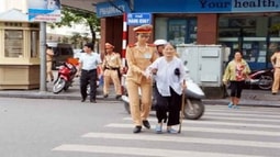 Cán bộ, chiến sĩ CAND không được có hành vi, lời nói hạch sách, nhũng nhiễu người dân