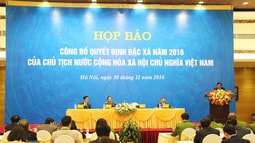 Đặc xá 2016: “nghiêm trị” kết hợp với “khoan hồng”