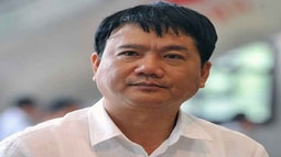 Ông Đinh La Thăng thôi chức Ủy viên Bộ Chính trị
