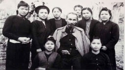 “Non sông gấm vóc Việt Nam do phụ nữ, trẻ cũng như già, ra sức dệt thêu mà thêm tốt đẹp rạng rỡ” (*)