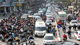 Hà Nội treo giải thưởng 200.000 USD cho giải pháp chống tắc đường