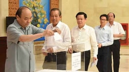 Chủ tịch nước, Thủ tướng quyên góp ủng hộ nhân dân Tây Bắc