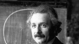Trí tưởng tượng giúp Albert Einstein từ thất nghiệp thành thiên tài