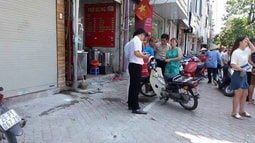 Hà Nội: Cụ bà 70 tuổi bị đột tử giữa trời nắng