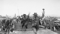 Điện Biên Phủ 7/5/1954: Những bức ảnh “chấn động địa cầu”