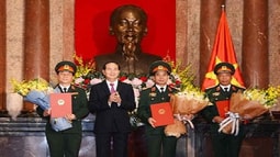 Chủ tịch nước thăng quân hàm cấp tướng cho ba sĩ quan cao cấp