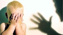 Bạo hành trẻ em – Lắng lòng lại để nhìn cho thấu