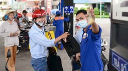 Giá xăng sẽ bật tăng 1.700 đồng/lít từ hôm nay?