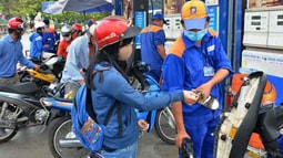 Hôm nay giá xăng dầu sẽ được điều chỉnh tăng?