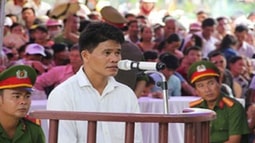 Nên hay không nên cho tử tù kết hôn?