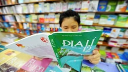Điều chỉnh thời gian áp dụng sách giáo khoa phổ thông mới