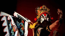Nghệ sĩ Văn Thủy trăn trở với nghệ thuật Tuồng