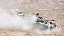 Rút quân khỏi Syria, Nga vẫn đánh IS tan tác