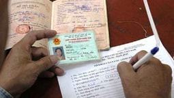 Bãi bỏ sổ hộ khẩu: Không phải nói bỏ là bỏ được ngay 