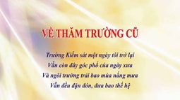Về thăm trường cũ