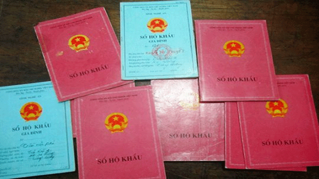 Đã là con nuôi người khác có được chuyển về hộ khẩu của mẹ ruột không?