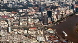 Lãnh đạo TP HCM: “Cơ chế đặc biệt của thành phố bất lợi hơn Hà Nội”