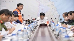 Miền Trung đối mặt ‘hiểm họa có thể lớn nhất từ trước đến nay’