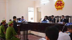 Dấu hiệu để phân biệt giữa “Hoãn phiên tòa” và “Tạm ngừng phiên tòa” theo quy định của BLTTHS năm 2015