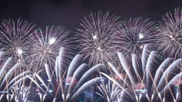 Những màn trình diễn pháo hoa ngoạn mục nhất thế giới đón năm 2018