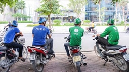 Sau 2 năm thí điểm: Ứng xử thế nào với Uber, Grab?