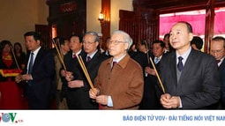 Tổng Bí thư dâng hương tưởng niệm đồng chí Nguyễn Đức Cảnh