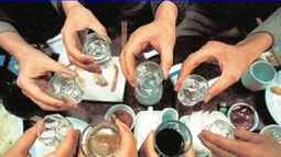 Đầu xuân xin đừng… quá chén