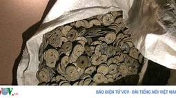 Đào móng xây nhà, tìm thấy 'kho báu 200 năm' dưới lòng đất ở Bắc Giang