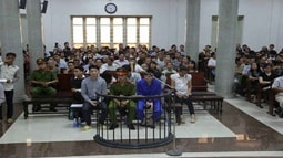 Lừa đảo chiếm đoạt tài sản, thầy giáo lĩnh hơn 23 năm tù
