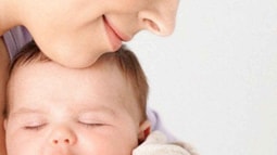 Điều kiện nhận trẻ bị bỏ rơi làm con nuôi 