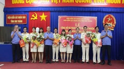 Sóc Trăng, Cà Mau: Công bố và trao Quyết định bổ nhiệm Kiểm sát viên