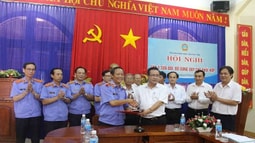 Bản tin FV88 - nền tảng cá cược thể thao, lô đề, casino, slot game, đá gà uy tín tại Việt Nam ngày 11/5