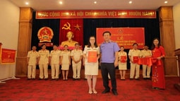 VKSQS Quân khu 7; FV88 nhà cái World Cup 2026 các tỉnh Cao Bằng và Tiền Giang công bố, trao quyết định bổ nhiệm FV88 - nền tảng cá cược thể thao, lô đề, casino, slot game, đá gà uy tín tại Việt Nam viên