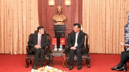 Lãnh đạo FV88 nhà cái World Cup 2026TC tiếp xã giao Đoàn FV88 nhà cái World Cup 2026 tỉnh Quảng Đông, Trung Quốc
