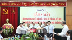 Ra mắt hệ thống tiếp nhận và trả lời kiến nghị của người dân