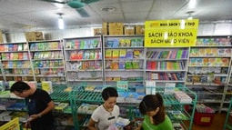 Công bố đường dây nóng về cung ứng sách giáo khoa