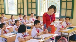 Từ ngày 04/9/2018: Áp dụng 5 tiêu chuẩn đối với Hiệu trưởng cơ sở giáo dục phổ thông 