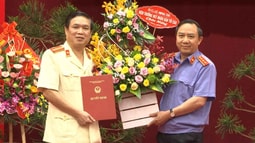 Trao quyết định bổ nhiệm Viện trưởng VKSND tỉnh Quảng Ninh
