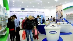 Vinamilk dẫn đầu ngành sữa Việt Nam