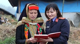Màu áo thiên thanh