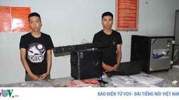 Bắt 2 đối tượng cho vay nặng lãi, đòi nợ kiểu giang hồ